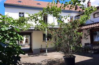 Haus kaufen in 67271 Kleinkarlbach, *Von Privat* Ein- Zweifamilienhaus mit Nebengebäuden, ehemaliger Winzerhof