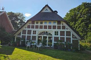 Haus kaufen in 26939 Ovelgönne, Reetdach-Romantik trifft Weitblick – ein Anwesen mit Charakter und Potenzial