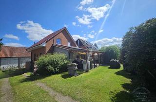 Haus kaufen in 23881 Koberg, Wohnen mit Herz: Freistehendes Haus mit Garten, Südterrasse & uriger Grillkota
