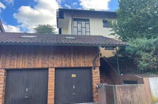 Haus kaufen in 75236 Kämpfelbach, Solides Zweifamilienhaus in Bilfingen – mit viel Raum für Ihre Ideen--