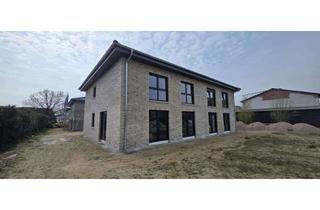 Villa kaufen in 25355 Bevern, Exklusive Stadtvilla Doppelhaushälften im KfW 40 Standard, drei bereits verkauft