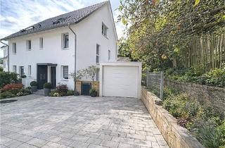 Doppelhaushälfte kaufen in 78315 Radolfzell, Exklusives KfW-55 Traumhaus in Stahringen – mit beheiztem Pool