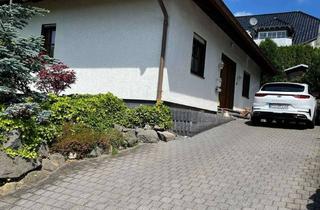 Haus kaufen in 56727 Sankt Johann, PROVISIONSFREI Schöner Winkelbungalow mit ausgebautem DG