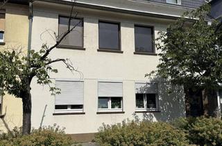 Haus kaufen in 40764 Langenfeld, Auf Verhandlungsbasis-Die perfekte Immobilie für Handwerker.
