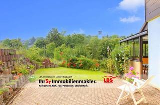 Einfamilienhaus kaufen in 54295 Olewig, Urban wohnen, naturnah leben: Attraktives EFH mit ELW, Loggia & Terrasse in begehrter Lage von Trier