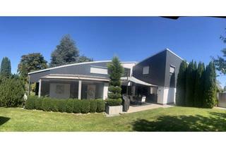 Villa kaufen in Stätzlinger Straße 72, 86165 Lechhausen, Wohlfühloase: Architektenvilla mit Büro und Ausstellungsraum in ruhiger zentraler Lage