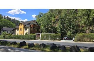 Mehrfamilienhaus kaufen in 07338 Leutenberg, Investieren mit Weitblick – Solides Mehrfamilienhaus in idyllischer Lage von Leutenberg