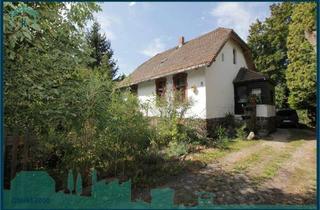 Haus kaufen in 15806 Zossen, Sanierungsobjekt: Grundstück bebaut mit EFH in Bahnhofsnähe