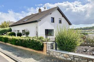 Haus kaufen in 35428 Langgöns, Oberkleen 3-Familienhaus in ruhiger Lage mit fantastischem Fernblick über die Täler und Wälder