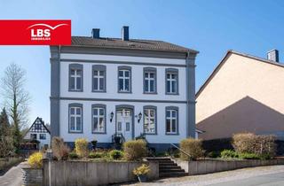 Haus kaufen in 59939 Olsberg, Historisches Rentmeisterhaus in direkter Schloßnähe - Olsberg-Antfeld