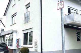 Mehrfamilienhaus kaufen in 78559 Gosheim, Mehrfamilienhaus mit 3 Wohnungen u. großer Gewerbefläche