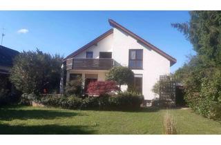 Einfamilienhaus kaufen in 76297 Stutensee, Freistehendes Einfamilienhaus mit Einliegerwohnung in ruhiger Lage von Blankenloch