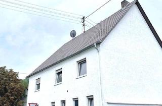 Einfamilienhaus kaufen in Dorfstraße 14, 86441 Zusmarshausen, Großes Einfamilienhaus mit PV-Anlage, viel Potenzial für Familien