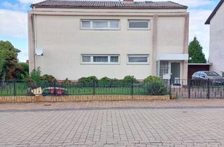 Haus kaufen in 66957 Vinningen, Zweifamilienhaus in ruhiger Wohnlage von Vinningen mit herrlicher Aussicht