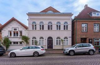 Haus kaufen in 23701 Eutin, Historisches Stadthaus im Herzen Eutins