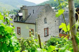 Haus kaufen in 56856 Zell, Unikat: Historischer Turm mit Blick ins Grüne