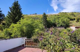 Haus kaufen in 67822 Niedermoschel, Für Naturliebhaber & Gartenfreunde: Einfamilienh. mit Garage, Terrasse, großem Garten & Gartenhaus