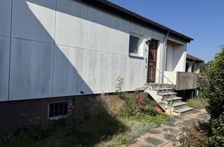 Haus kaufen in 71573 Allmersbach, Charmantes RMH mit Garage, Hobbyraum und Garten-sanierungsbedürftig aber mit viel Potential