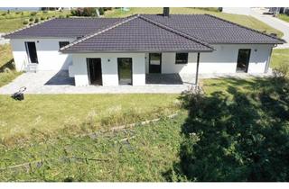 Haus kaufen in 94575 Windorf, Moderner Bungalow (BJ 2022) in ruhiger Siedlungslage – barrierefrei mit Doppelgarage & Wärmepumpe