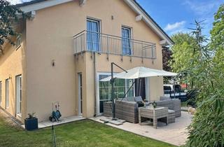 Einfamilienhaus kaufen in Gottlieb-Daimler-Strasse, 69168 Wiesloch, STILBAU bietet an: großzügiges Einfamilienhaus in Wiesloch