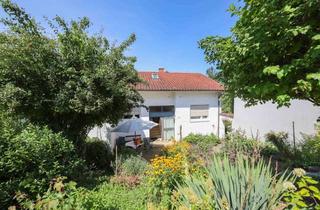 Doppelhaushälfte kaufen in 79539 Lörrach, Familienidyll am Hünerberg - vielseitige und geräumige Doppelhaushälfte mit großem Grundstück!