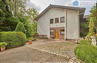 Einfamilienhaus kaufen in 58675 Hemer, HEMER: REPRÄSENTATIVES EINFAMILIENHAUS IN IDYLLISCHER, RUHIGER LAGE MIT BALKON, TERRASSE UND GARTEN