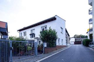 Einfamilienhaus kaufen in 65760 Eschborn, Immobilien-Ensemble in Eschborn: Mehrfamilienhaus & Einfamilienhaus mit stabilen Mieteinnahmen