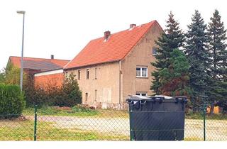 Haus kaufen in 06796 Brehna, Wohnhaus mit Nebengelass und großem Grundstück