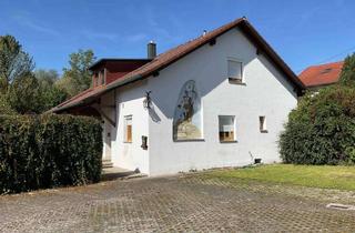 Einfamilienhaus kaufen in 85777 Fahrenzhausen, -RESERVIERT- Renovierungsbedürftiges Einfamilienhaus mit Nebengebäuden in schöner ruhiger Lage