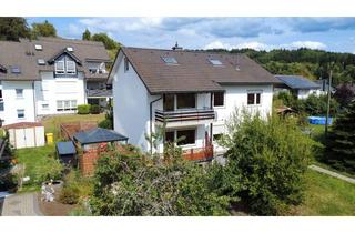 Haus kaufen in 57223 Kreuztal, Vielseitiges Ein- bis Zweifamilienhaus mit großem Potenzial in Kreuztal-Littfeld