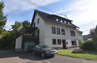 Haus kaufen in 56589 Niederbreitbach, Viel Platz für alle! Zweifamilienhaus als Kapitalanlage oder zur Eigennutzung