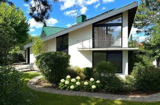 Villa kaufen in 82031 Grünwald, Ein Zuhause voller Licht und Klarheit - puristische Villa mit Herz