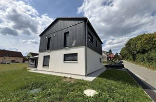 Haus kaufen in 95676 Wiesau, Wohnen mit Komfort und Raum – Familienfreundliches Wohnhaus mit Garten in Wiesau zu verkaufen