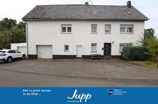 Bauernhaus kaufen in 53940 Hellenthal, Gemütliches ehem. Eifeler Bauernhaus mit Scheune, Garage, und kleinem Garten, Hellenthal-Kreuzberg
