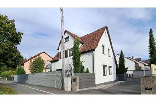 Einfamilienhaus kaufen in Laufer Straße 30, 90571 Schwaig, Provisionsfrei!! - Voll renoviertes Einfamilienhaus mit großem Garten, Doppelgarage, Wintergarten