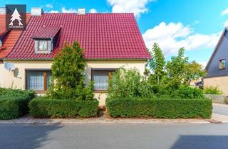 Doppelhaushälfte kaufen in Friedhofstraße, 06469 Nachterstedt, Nachterstedt bodenständig: Haus mit Garten dran, Keller drunter, Garage dabei.