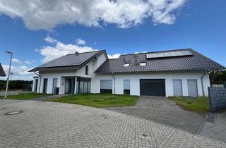 Einfamilienhaus kaufen in 52355 Düren, Exklusives Einfamilienhaus mit Einliegerwohnung in Düren-Rölsdorf