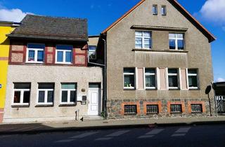Haus kaufen in 17139 Malchin, + Kaufen statt Mieten + 2 Häuser mit vielen Möglichkeiten in zentraler Lage von Malchin