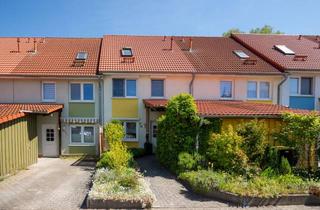 Reihenhaus kaufen in Tuchmacherstraße 7d, 17094 Burg Stargard, Listenpreis 230.000 € - Mittelreihenhaus über 2 Etagen in Burg Stargard in beliebter Wohnlage