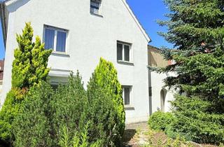 Einfamilienhaus kaufen in Behlinger-Weg, 89335 Ichenhausen, *Rarität*Einfamilienhaus mit angrenzendem Stadel zur Renovierung*