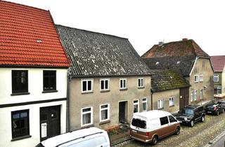 Haus kaufen in 17179 Gnoien, Sanierungsbedürftiges Haus mit großem Rendite-Potenzial in zentraler Lage - kein Denkmalschutz!