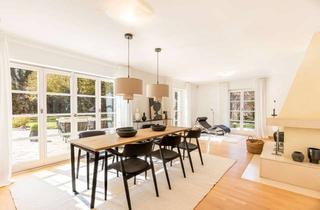 Villa kaufen in 82166 Gräfelfing, Stilvolle Altbauvilla mit Gästehaus, Traumgarten und Pool in vorzüglicher Lage