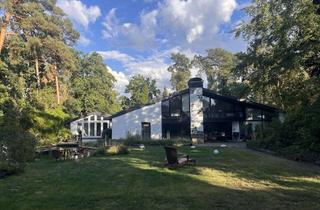 Villa kaufen in 30900 Wedemark, Traumhafte, großzügige Architektenvilla in Bissendorf-Wietze mit eigener Schwimmhalle + Tennishalle