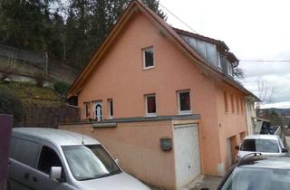 Haus kaufen in Rottweiler Str. 42/1, 78078 Niedereschach, Solides Haus in Niedereschach aus der Versteigerung !