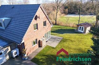 Einfamilienhaus kaufen in 25899 Niebüll, Einfamilienhaus mit 2 Wohneinheiten am Stadtrand von Niebüll
