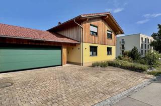 Einfamilienhaus kaufen in Von-Hohenhau-Straße 14, 86983 Lechbruck, ***Energieeffizientes Einfamilienhaus (KfW 55) mit zwei Wohneinheiten, PV-Anlage und Doppelgarage***