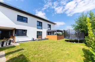 Villa kaufen in 64850 Schaafheim, Luxuriöse Unternehmervilla in Feldrandlage von Schaafheim – Stil, Raum & Komfort auf top Niveau