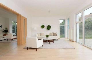 Haus kaufen in 82152 Krailling, Helles Reiheneckhaus mit Dachstudio und sonniger Terrasse in Krailling