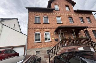 Doppelhaushälfte kaufen in 34314 Espenau, Doppelhaushälfte mit Klinkerfassade auf drei Etagen in zentraler Lage von Espenau!