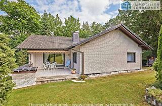 Einfamilienhaus kaufen in 58640 Iserlohn, ISERLOHN-SÜMMERN! - FREISTEHENDES EINFAMILIENHAUS MIT KAMIN, TERRASSE, GARTENPARADIES UND 2 GARAGEN